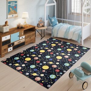 Dětský koberec s motivem planet a hvězd Šířka: 140 cm | Délka: 200 cm