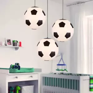 Závěsná stropní lampa ve tvaru fotbalového míče