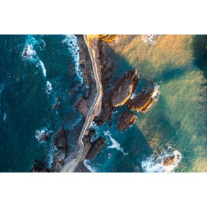 Fotografie Overhead view of stone bridge over, Marco Bottigelli, 40 × 26.7 cm