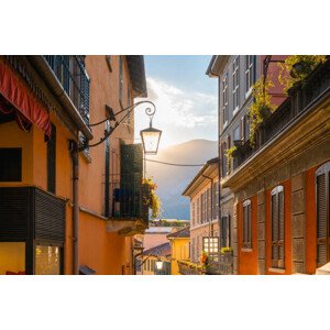 Fotografie Small alley in the old town, Marco Bottigelli, 40 × 26.7 cm