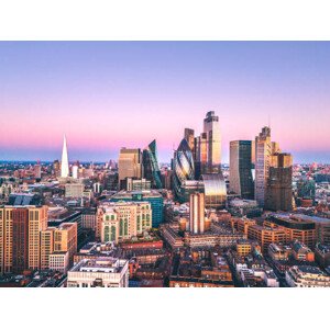 Fotografie Aerial view of finance district in London, CHUNYIP WONG, 40 × 30 cm