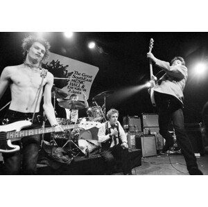 Fotografie Sex Pistols Performing During Concert, Bettmann, 40 × 26.7 cm