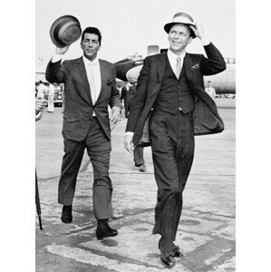 Fotografie Dean Martin and Frank Sinatra - London Airport, PA Images, 30 × 40 cm